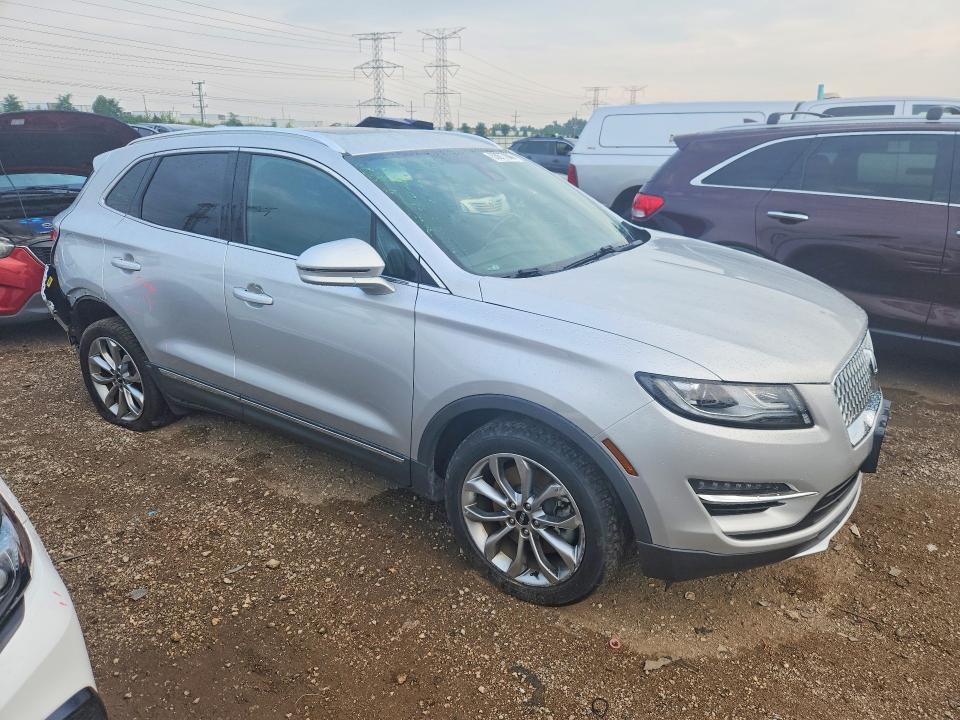 Photo 4 from auction – 2019 LINCOLN MKC with VIN 5LMCJ2D95KUL22281