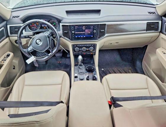 Photo 8 from auction – 2018 VOLKSWAGEN ATLAS with VIN 1V2MR2CA1JC566948