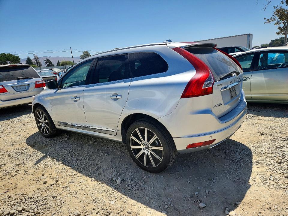 Photo 2 from auction – 2016 VOLVO XC60 with VIN YV440MDK8G2880980