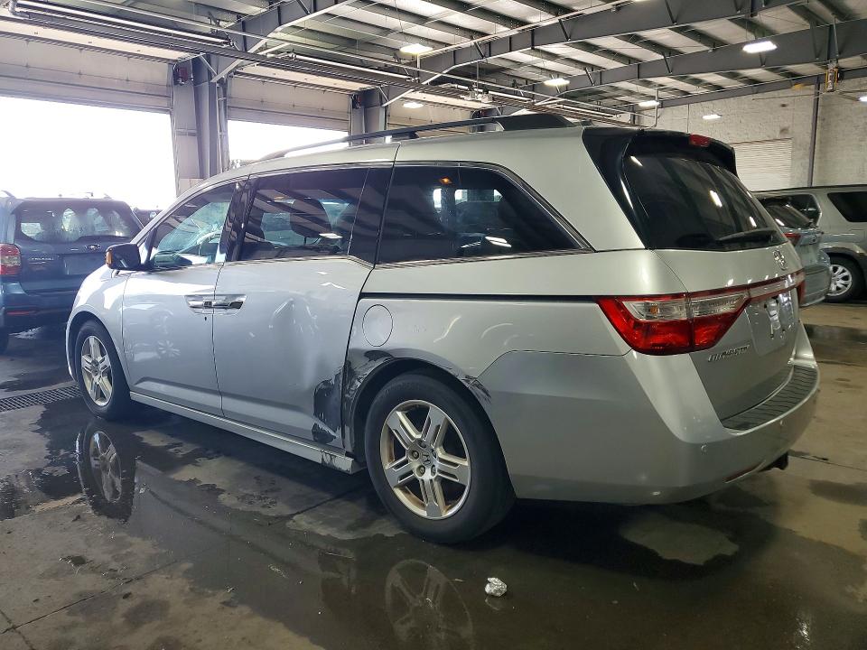 Photo 2 from auction – 2012 HONDA ODYSSEY with VIN 5FNRL5H97CB012490