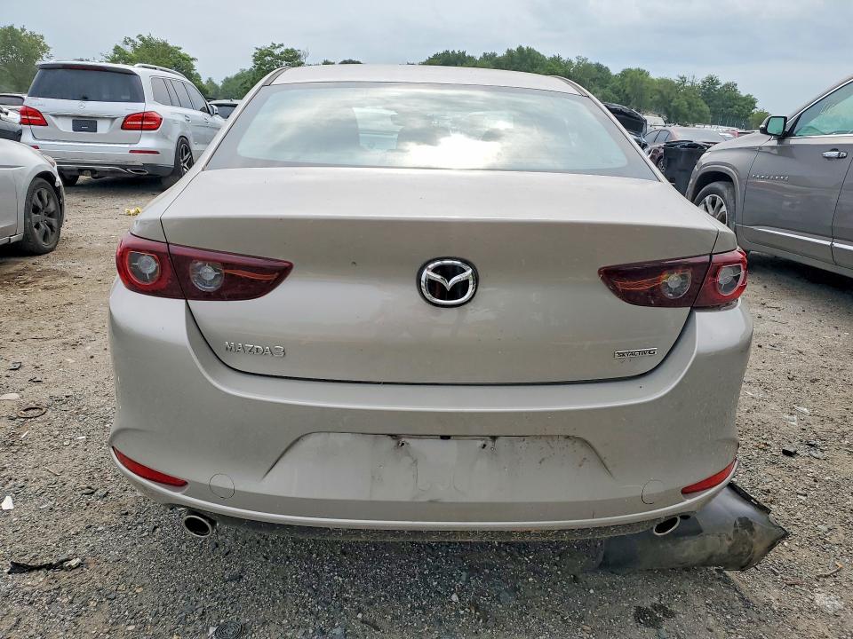 Снимка 6 от търг – 2024 MAZDA 3 с VIN 3MZBPABM4RM404078
