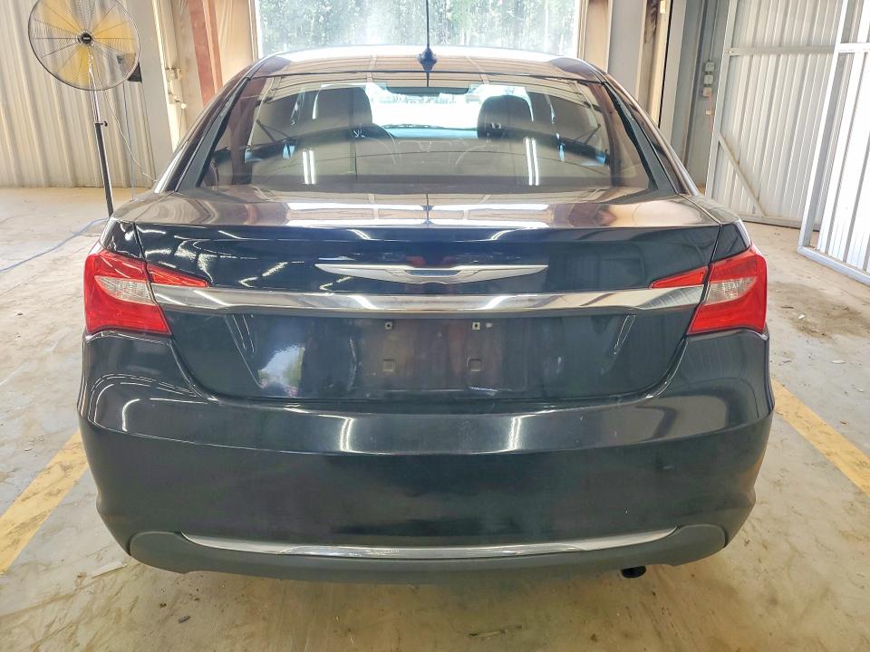 Снимка 6 от търг – 2012 CHRYSLER 200 с VIN 1C3CCBAB3CN138935