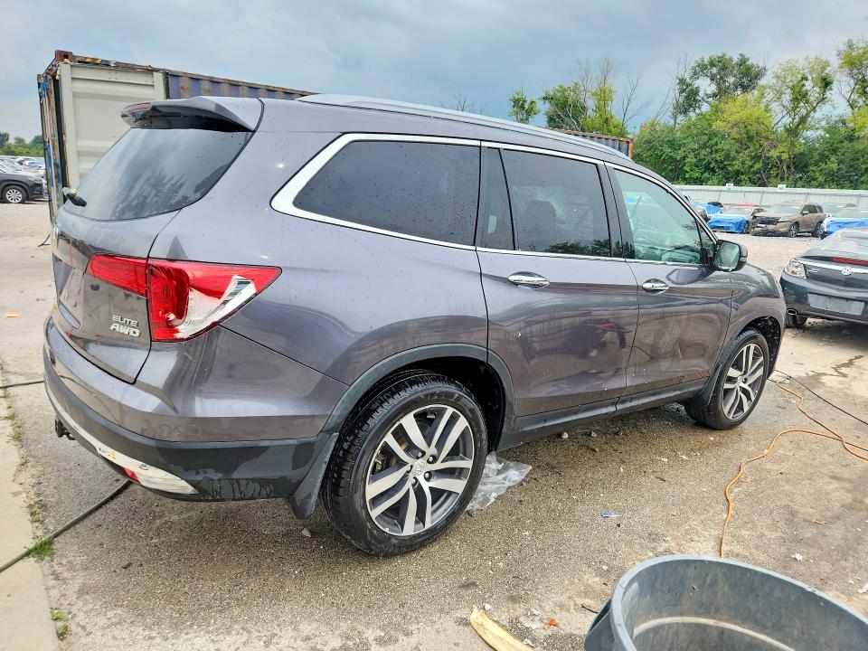 Photo 3 from auction – 2017 HONDA PILOT with VIN 5FNYF6H02HB087275