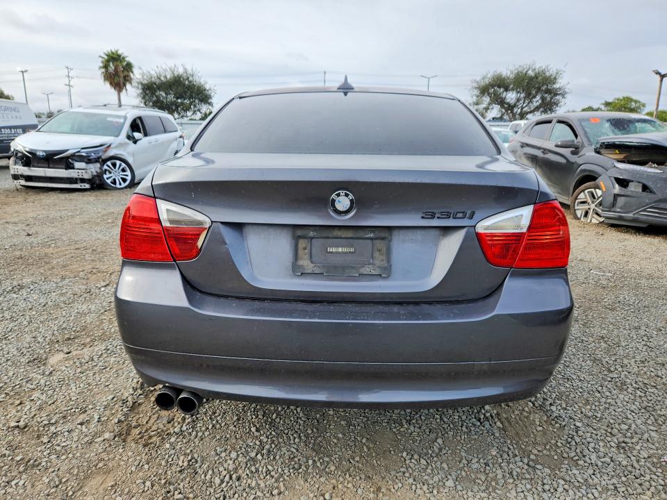 Photo 6 from auction – 2006 BMW 330 with VIN WBAVB33586KR74098