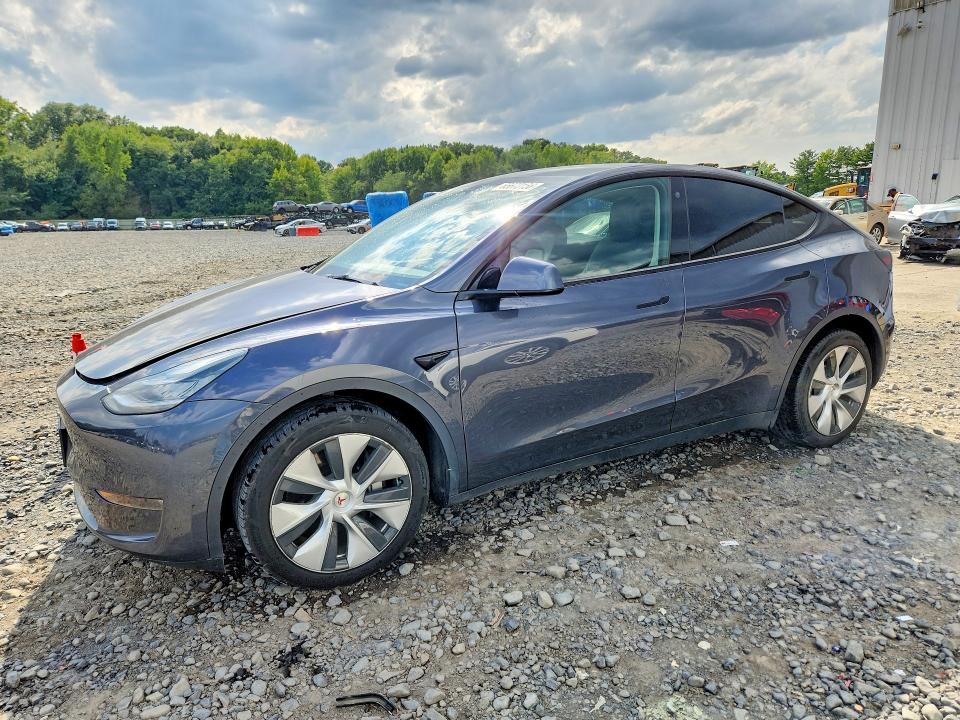 Снимка 1 от търг – 2022 TESLA MODEL Y с VIN 7SAYGDEE8NF380422
