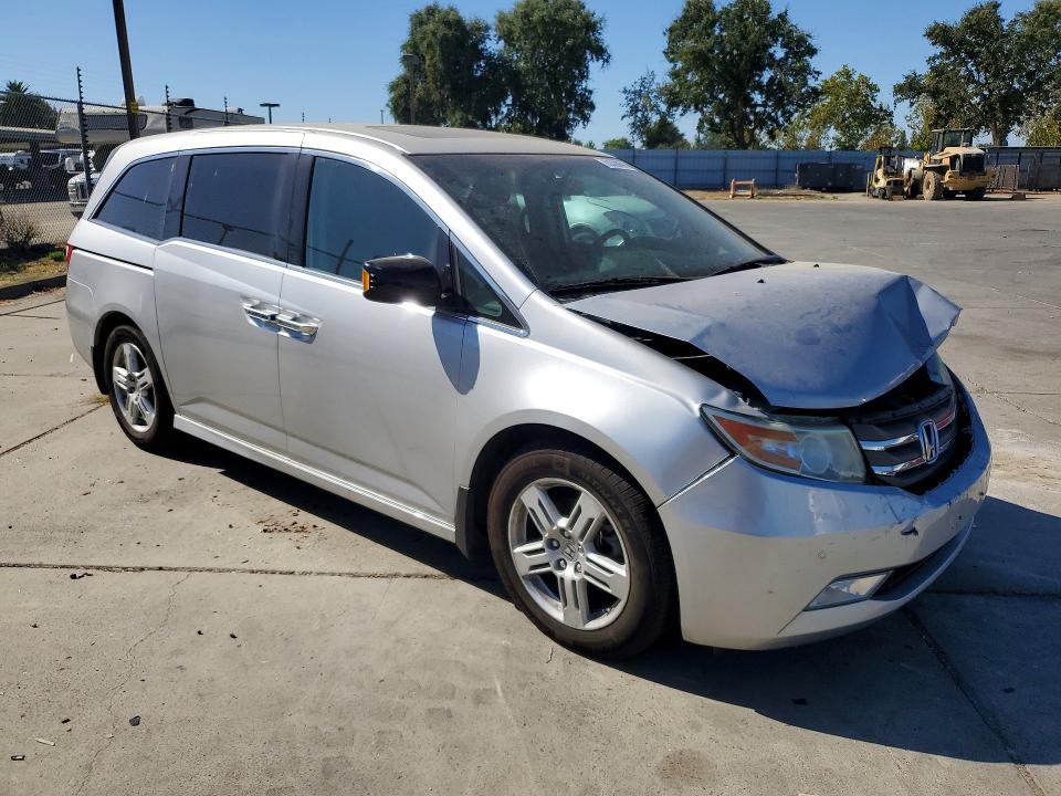 Photo 4 from auction – 2013 HONDA ODYSSEY with VIN 5FNRL5H91DB015838