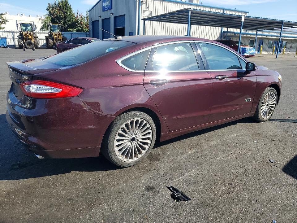 Photo 3 from auction – 2013 FORD FUSION with VIN 3FA6P0SUXDR242490