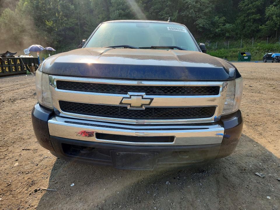 Photo 5 from auction – 2009 CHEVROLET SILVERADO with VIN 1GCEC14X39Z137209