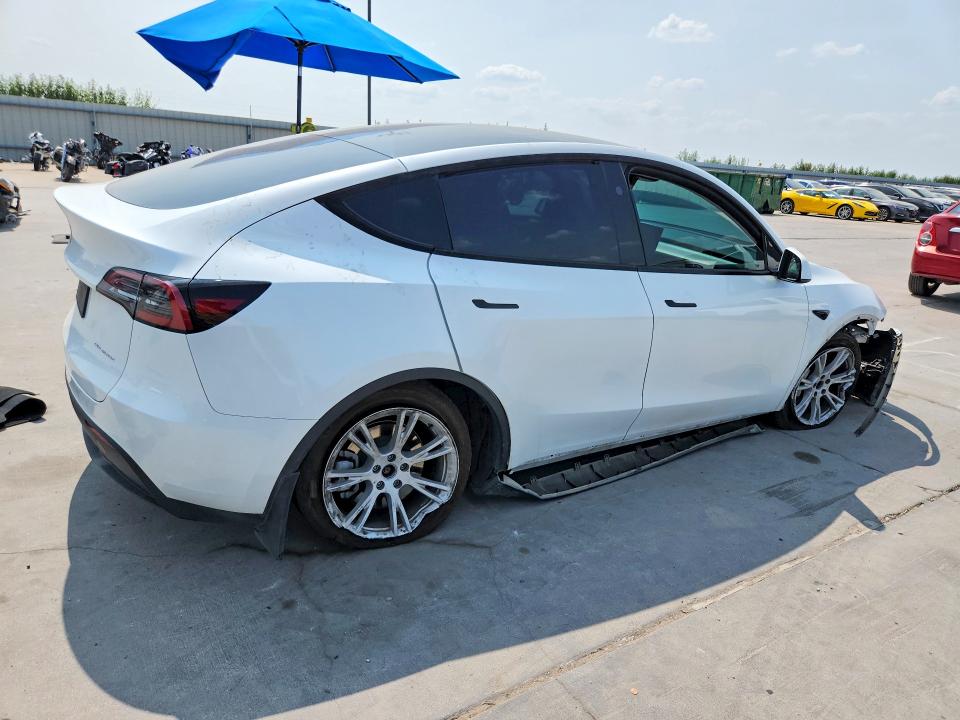 Photo 3 from auction – 2023 TESLA MODEL Y with VIN 7SAYGDEE7PA147566