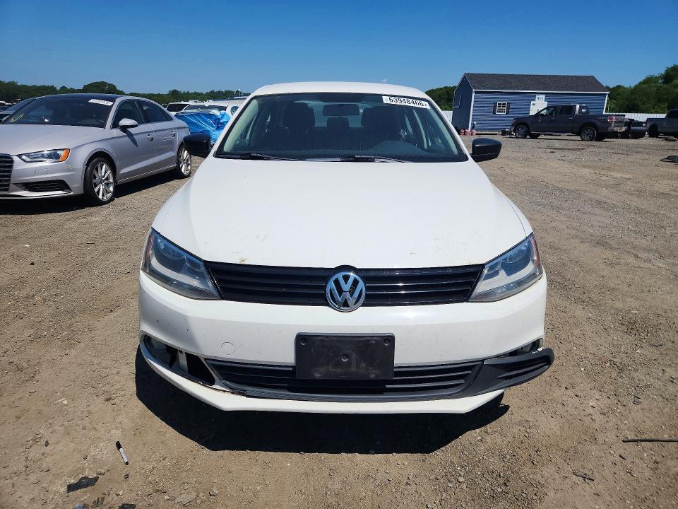 Photo 5 from auction – 2014 VOLKSWAGEN JETTA with VIN 3VW2K7AJ9EM350067