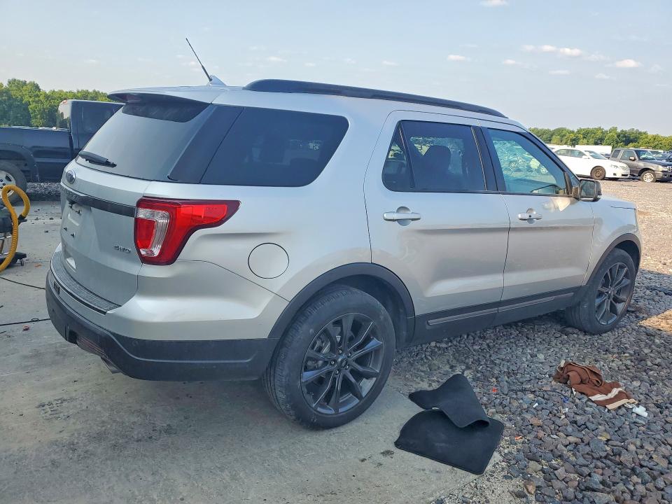 Photo 3 from auction – 2018 FORD EXPLORER with VIN 1FM5K8D89JGB81683