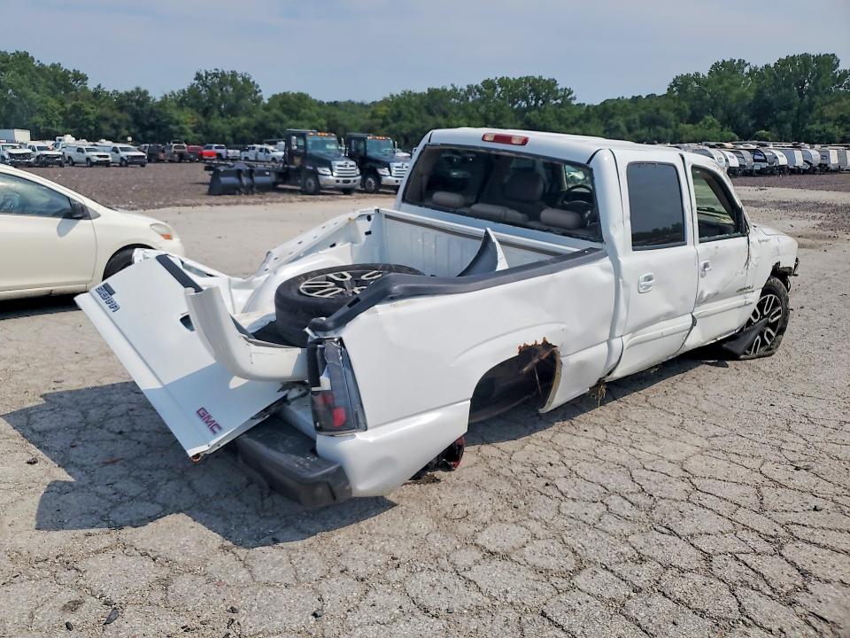 Photo 3 from auction – 2006 GMC SIERRA with VIN 2GTEK63N261115772
