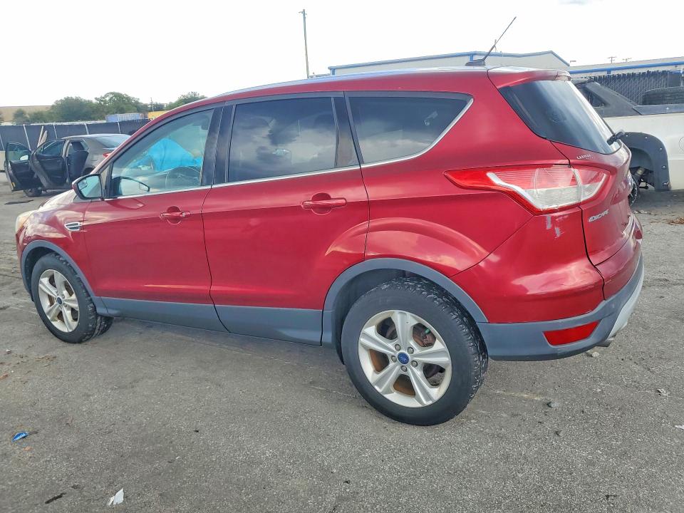 Photo 2 from auction – 2015 FORD ESCAPE with VIN 1FMCU9GX3FUC22358