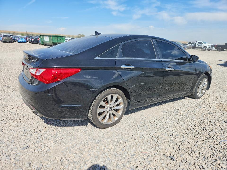 Photo 3 from auction – 2011 HYUNDAI SONATA with VIN 5NPEC4AB2BH252830