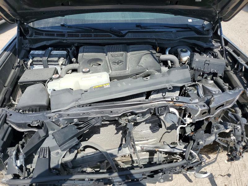 Photo 11 from auction – 2024 TOYOTA TUNDRA with VIN 5TFLA5DA9RX177953