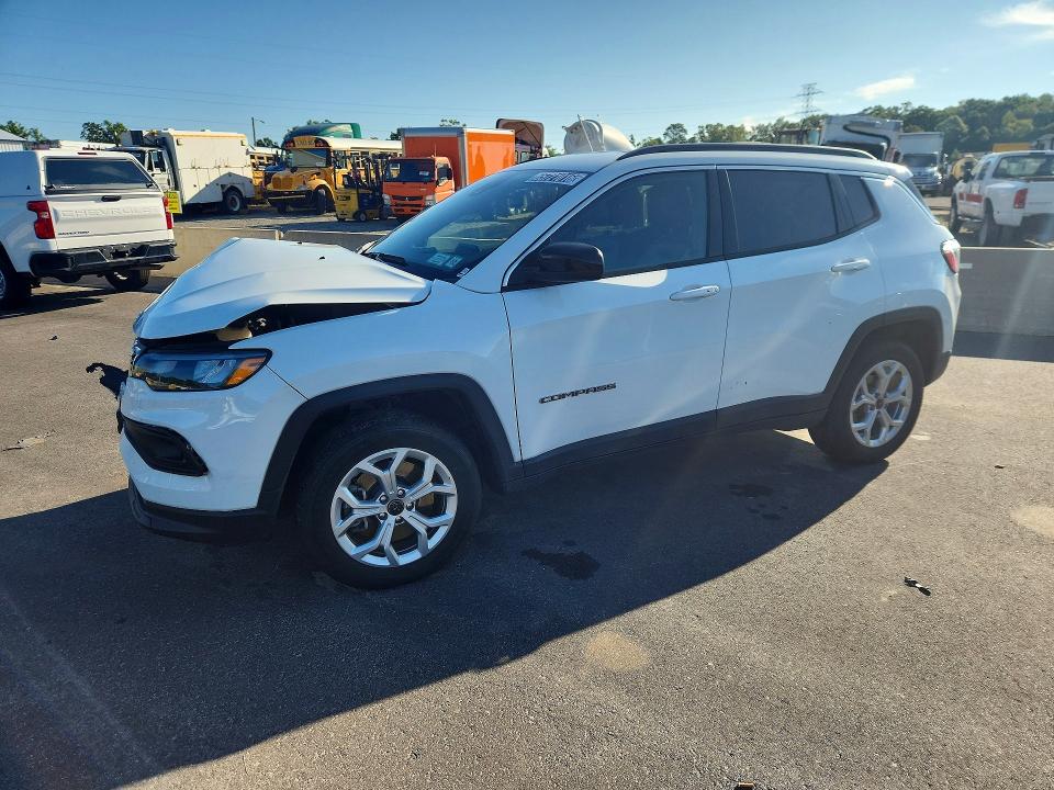 JEEP COMPASS 2025 with VIN 3C4NJDBN0ST617133 - Photo from auction