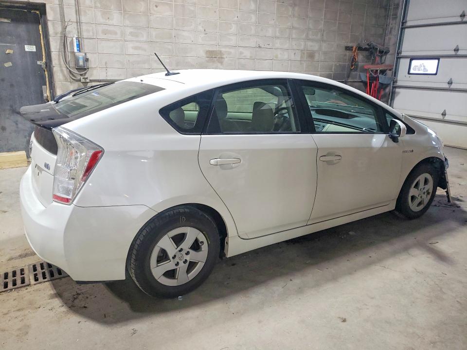 Zdjęcie 3 z aukcji – 2011 TOYOTA PRIUS z VIN JTDKN3DU1B1408741