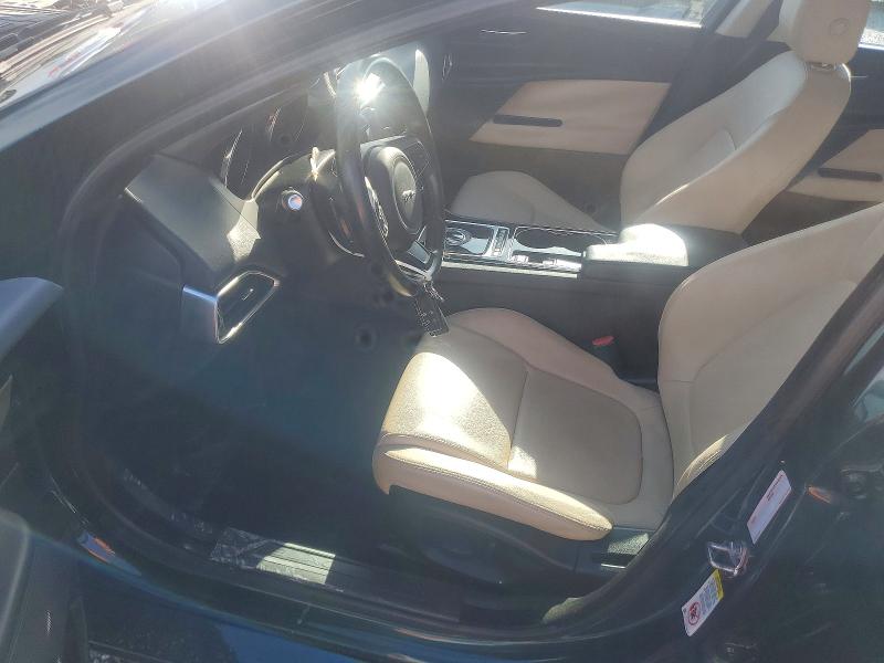 Photo 7 from auction – 2017 JAGUAR XE with VIN SAJAD4BV3HA972188