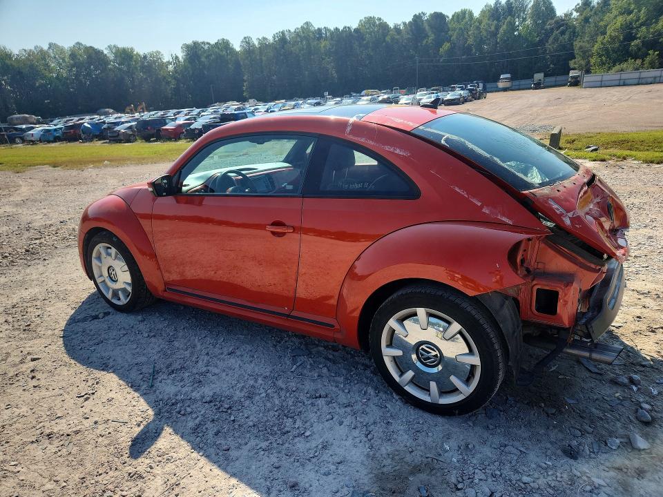 Photo 2 from auction – 2016 VOLKSWAGEN BEETLE with VIN 3VWJ17ATXGM630583