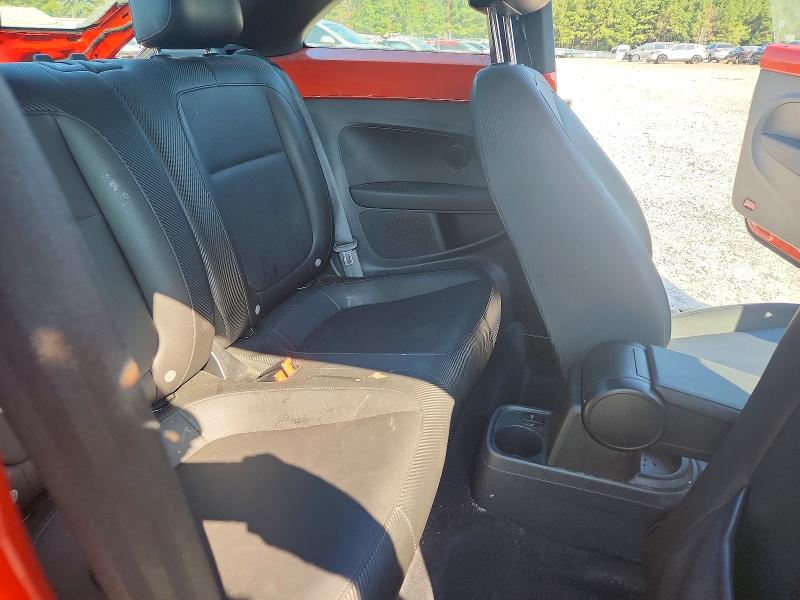 Photo 10 from auction – 2016 VOLKSWAGEN BEETLE with VIN 3VWJ17ATXGM630583