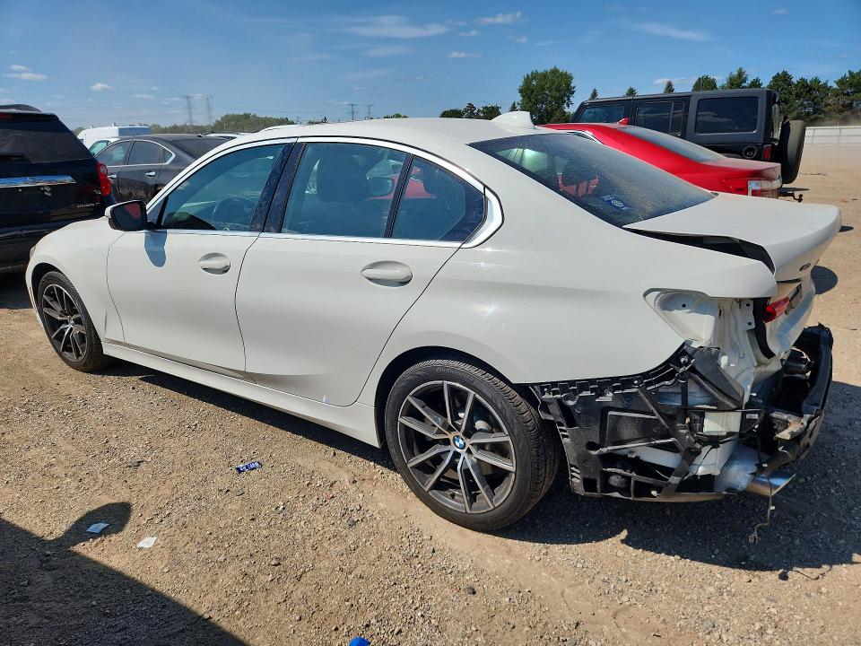Photo 2 from auction – 2019 BMW 330XI with VIN 3MW5R7J51K8B01195