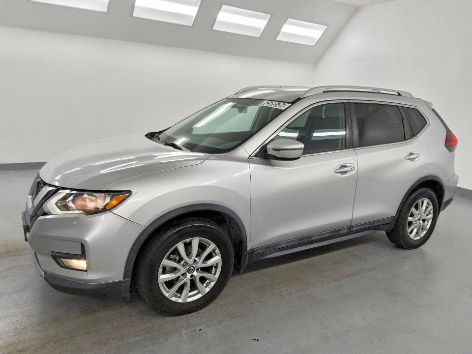 NISSAN ROGUE 2018 with VIN 5N1AT2MT1JC714064 - Photo from auction