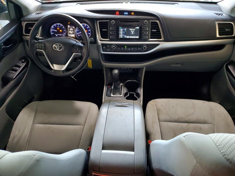 Photo 8 from auction – 2018 TOYOTA HIGHLANDER with VIN 5TDBZRFH3JS870419