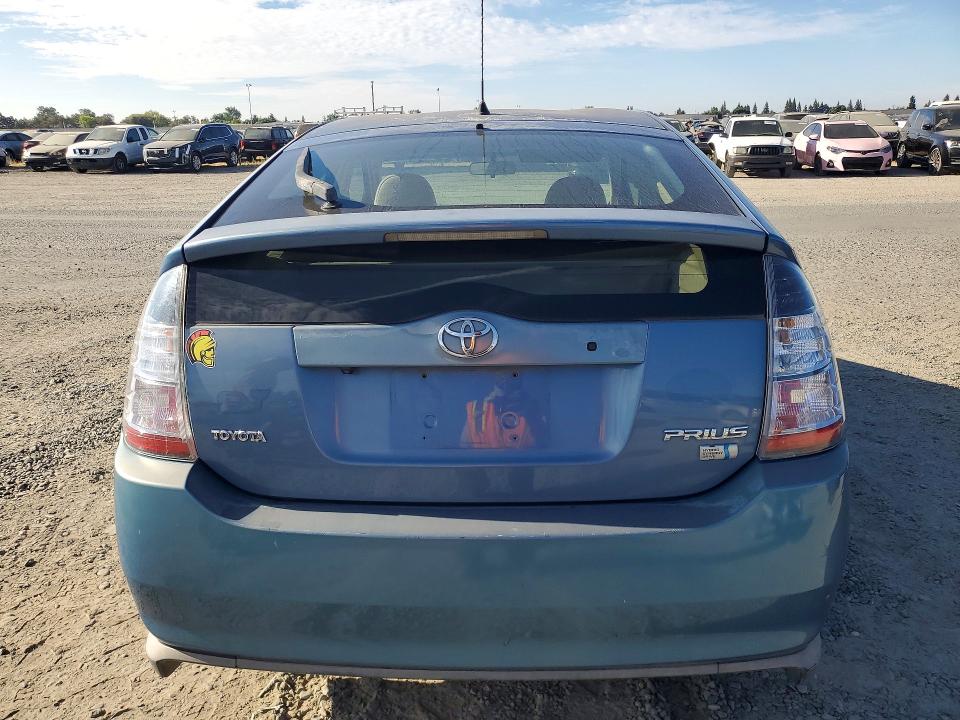 Photo 6 from auction – 2004 TOYOTA PRIUS with VIN JTDKB20U740027428