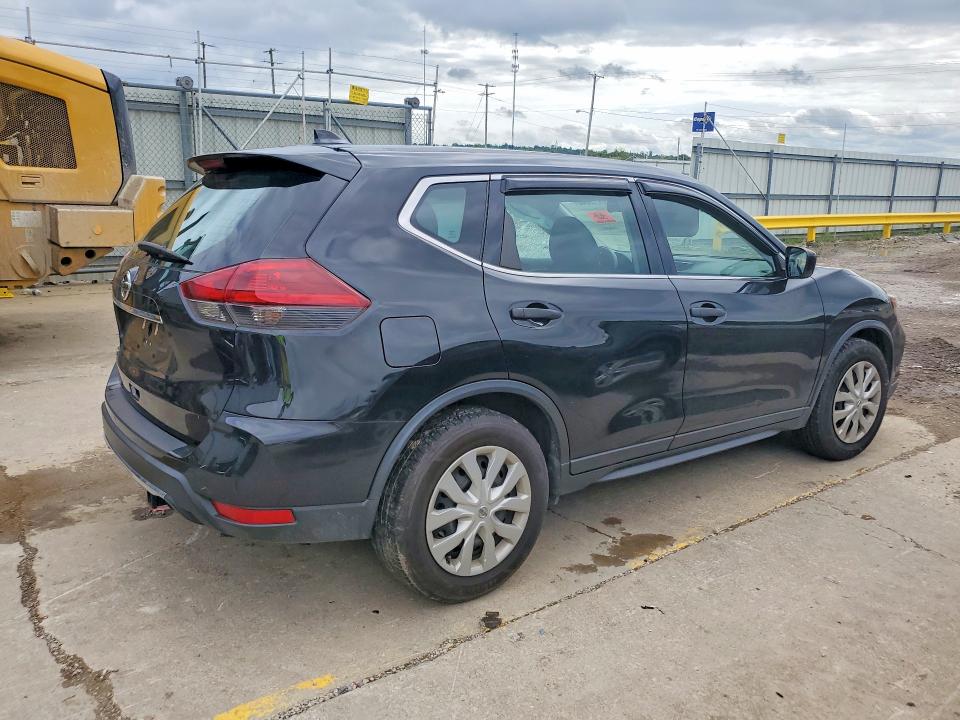 Photo 3 from auction – 2019 NISSAN ROGUE with VIN 5N1AT2MT9KC745886