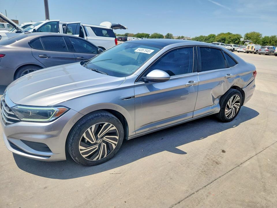 Photo 1 from auction – 2021 VOLKSWAGEN JETTA with VIN 3VWE57BUXMM088877