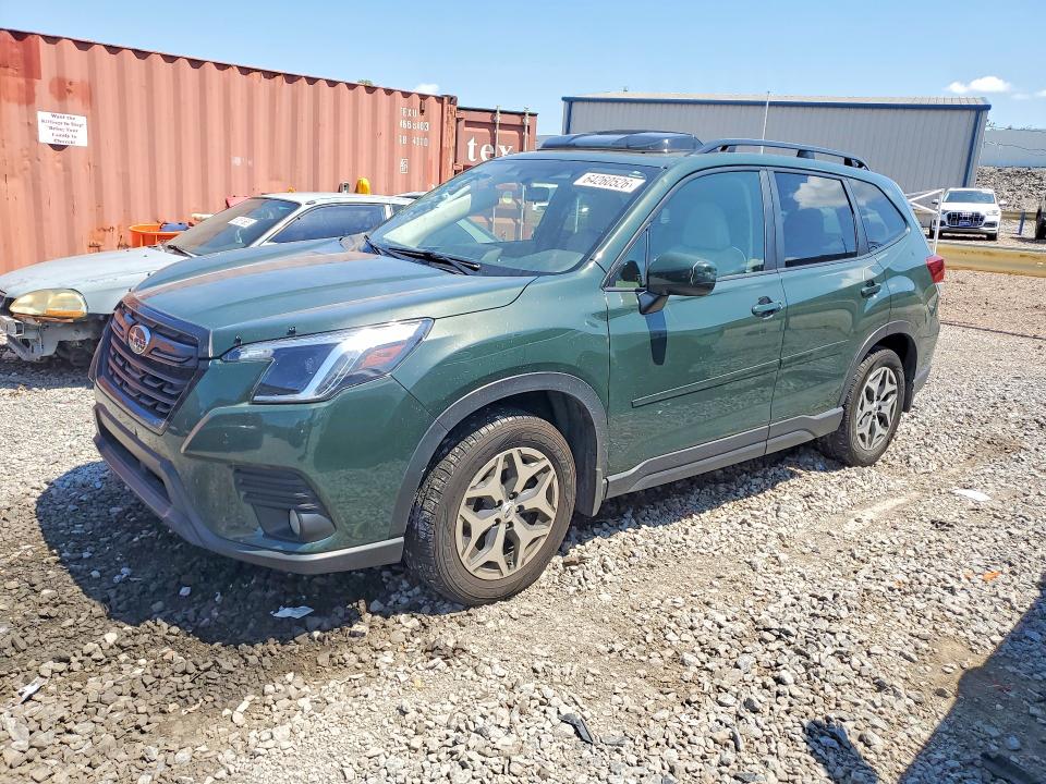 SUBARU FORESTER 2022 مع رقم تعريف المركبة JF2SKAEC8NH470685 - صورة من المزاد