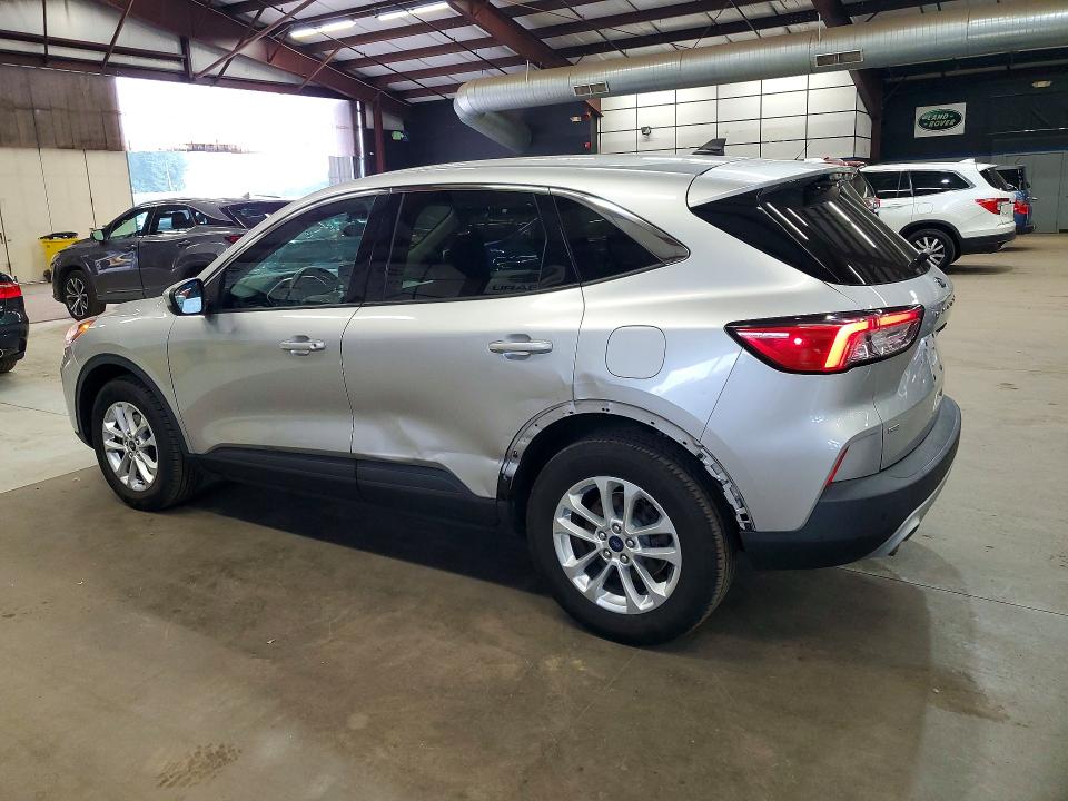 Photo 2 from auction – 2020 FORD ESCAPE with VIN 1FMCU9G66LUB79850