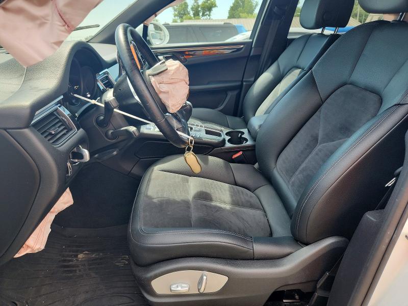 Photo 7 from auction – 2018 PORSCHE MACAN with VIN WP1AA2A58JLB16617