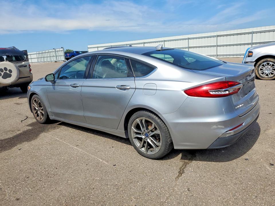 Zdjęcie 2 z aukcji – 2020 FORD FUSION z VIN 3FA6P0CD0LR196617