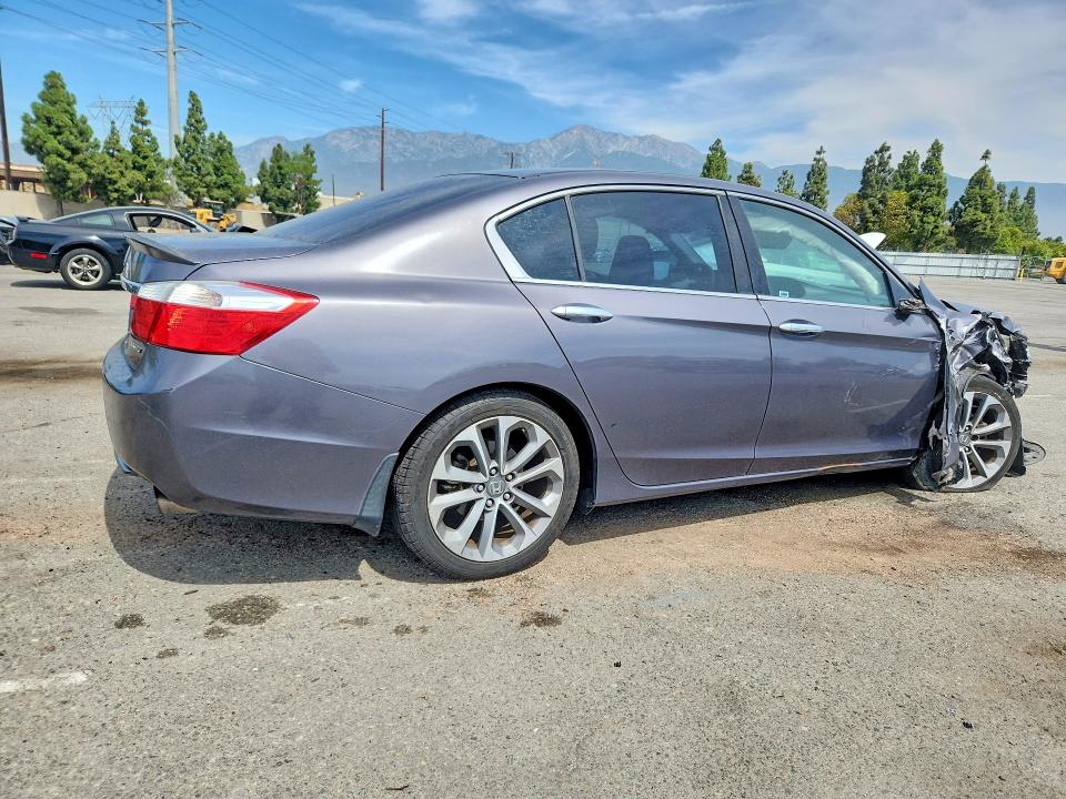 Photo 3 from auction – 2014 HONDA ACCORD with VIN 1HGCR2F55EA234008