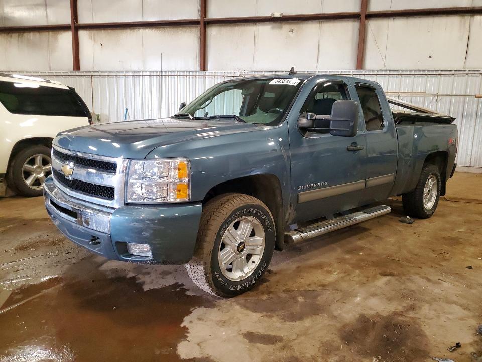 CHEVROLET SILVERADO 2011 with VIN 1GCRKSE31BZ441148 - Photo from auction