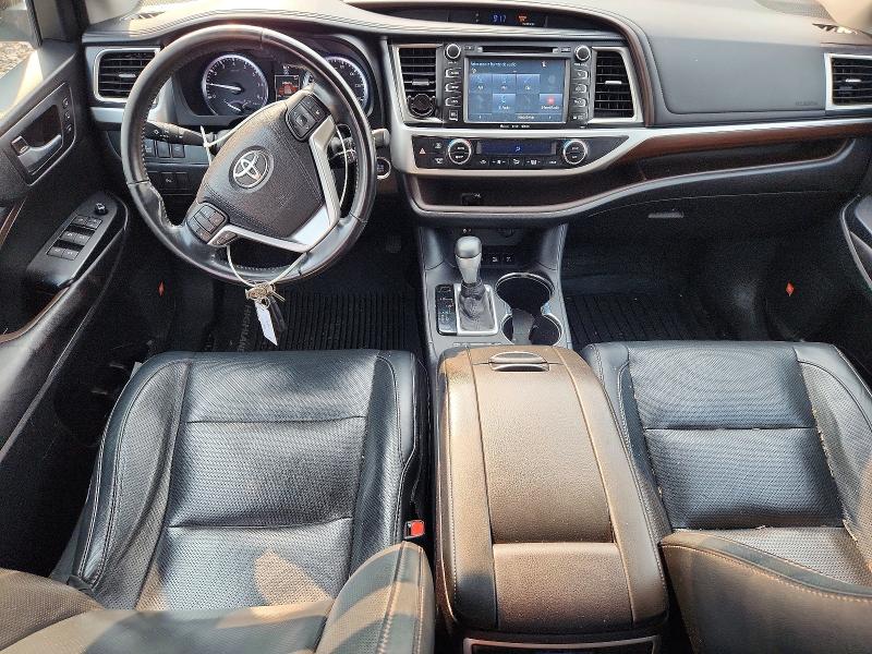 Photo 8 from auction – 2016 TOYOTA HIGHLANDER with VIN 5TDDKRFH2GS349665