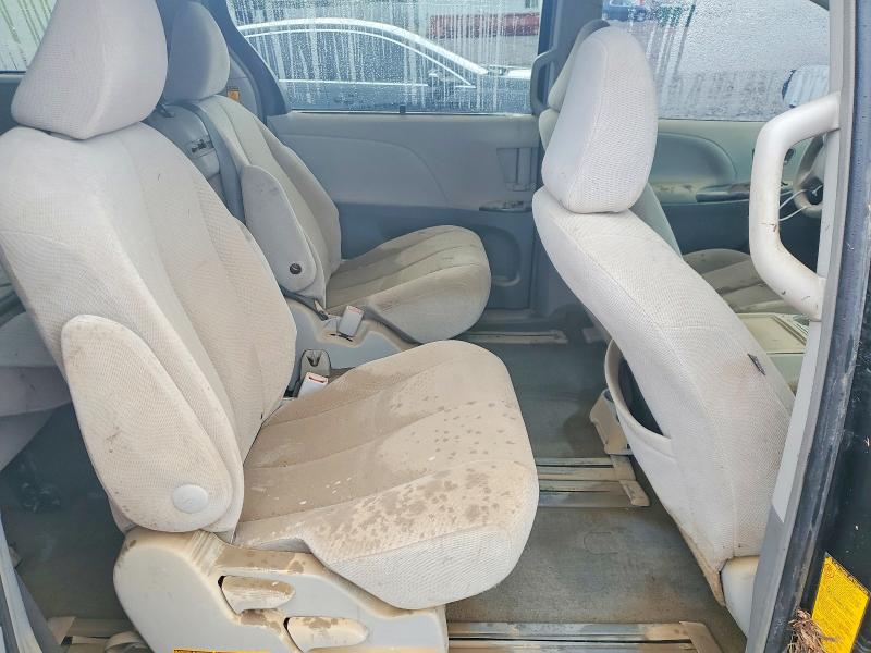 Photo 11 from auction – 2014 TOYOTA SIENNA with VIN 5TDKK3DC8ES454395