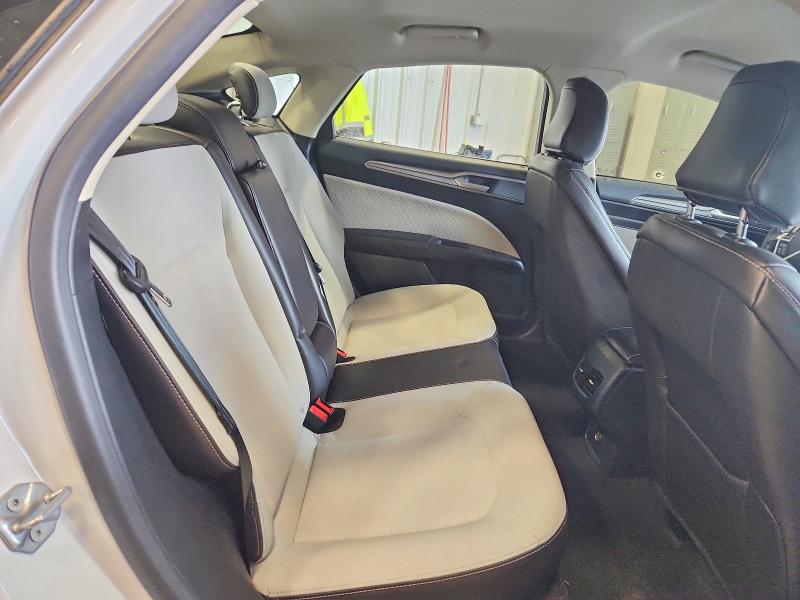 Photo 10 from auction – 2020 FORD FUSION with VIN 3FA6P0HD0LR247798