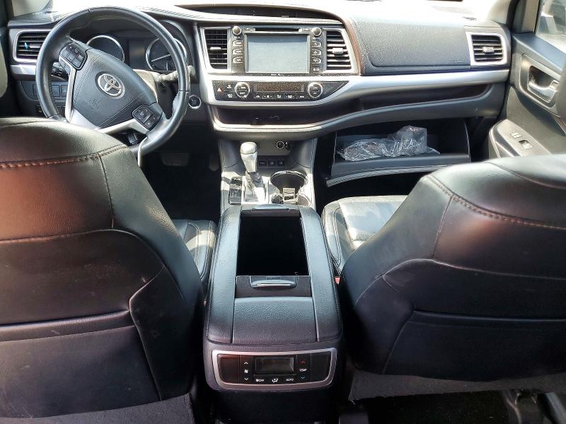 Photo 8 from auction – 2015 TOYOTA HIGHLANDER with VIN 5TDJKRFH7FS218958