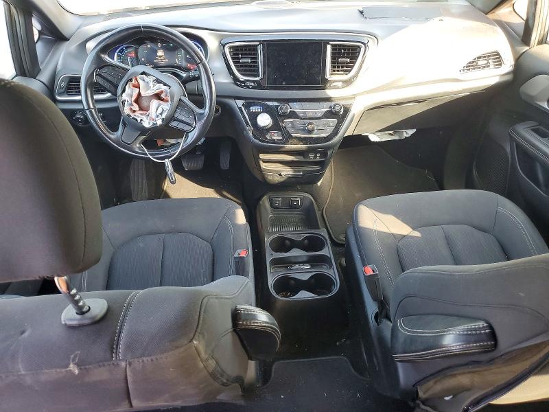 Photo 8 from auction – 2019 CHRYSLER PACIFICA with VIN 2C4RC1H77KR532893
