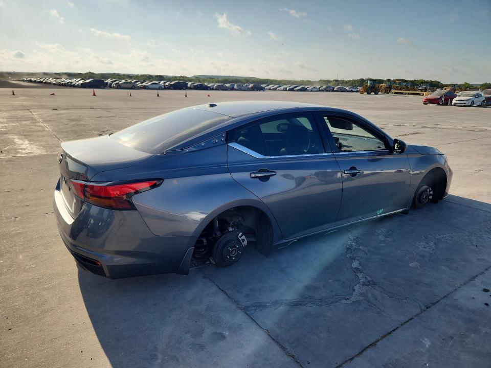 Photo 3 from auction – 2025 NISSAN ALTIMA with VIN 1N4BL4CV8SN343455