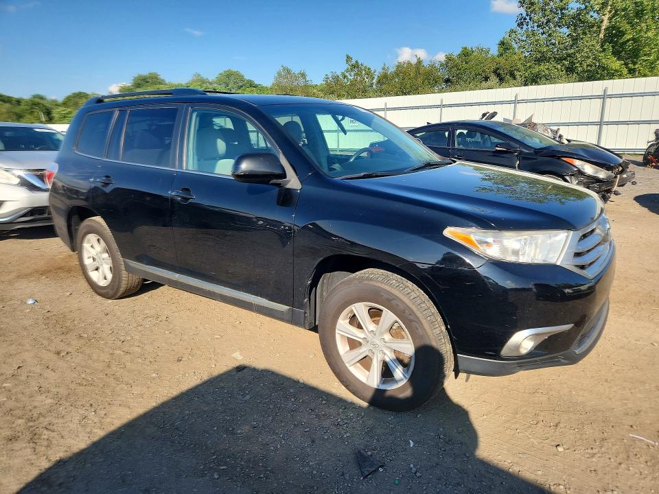 Photo 4 from auction – 2012 TOYOTA HIGHLANDER with VIN 5TDBK3EH6CS102472