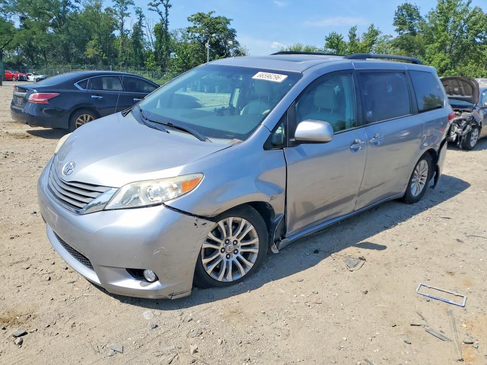 2012 TOYOTA SIENNA - Търг №66596296