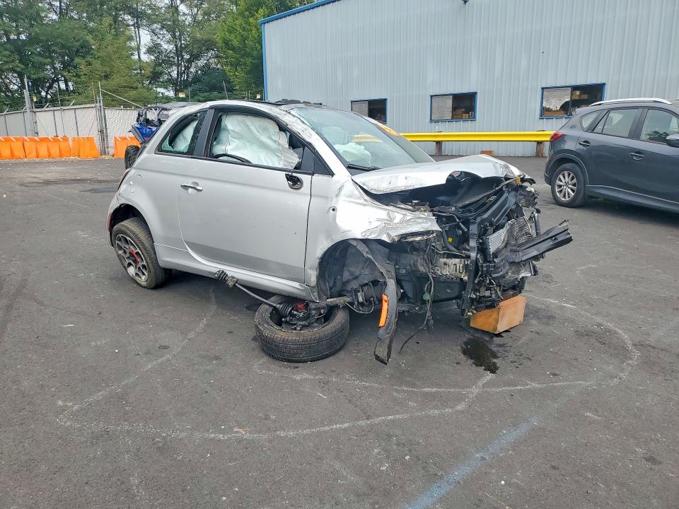 Photo 4 from auction – 2013 FIAT 500 with VIN 3C3CFFBR4DT612953