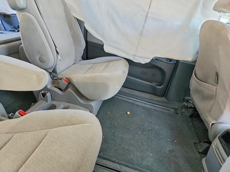 Photo 11 from auction – 2017 TOYOTA SIENNA with VIN 5TDKZ3DC4HS896557
