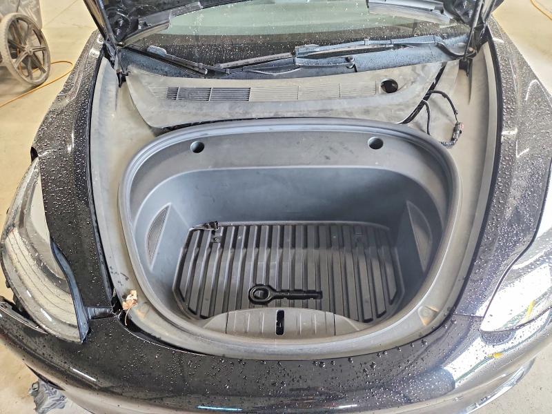 Photo 11 from auction – 2022 TESLA MODEL 3 with VIN 5YJ3E1EB1NF107596