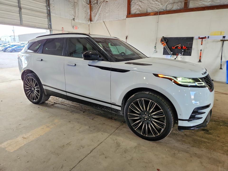 Photo 4 from auction – 2019 LAND ROVER RANGE ROVER VELAR with VIN SALYL2EX4KA795507