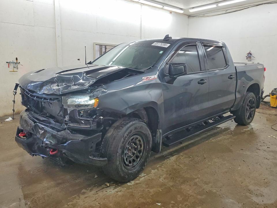 CHEVROLET SILVERADO 2021 with VIN 1GCPYFEL4MZ417801 - Photo from auction