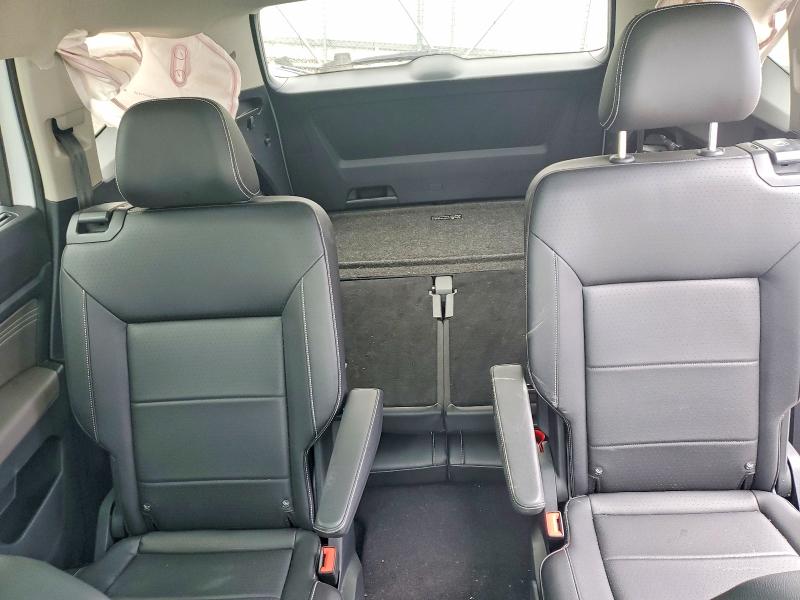 Photo 10 from auction – 2023 VOLKSWAGEN ATLAS with VIN 1V2KP2CA4PC546232